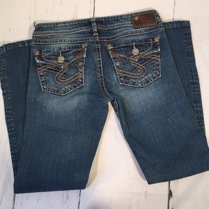 Silver Jeans! Size 28.  Modified length to 29in